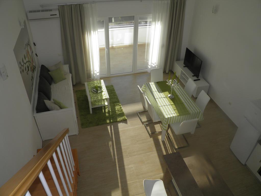 Apartments Perla Dinjiška 外观 照片